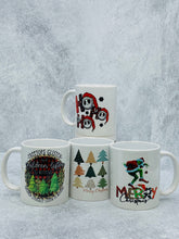 Load image into Gallery viewer, 4 piece 11 oz Christmas Mug set