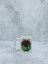 Load image into Gallery viewer, 4 piece 11 oz Christmas Mug set