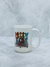 Load image into Gallery viewer, 4 piece 15 oz Christmas Mug set
