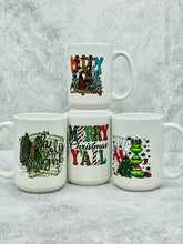 Load image into Gallery viewer, 4 piece 15 oz Christmas Mug set
